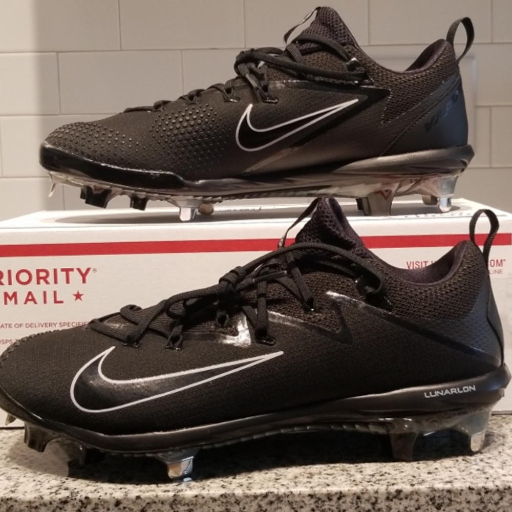 Nike mens baseball cleats black Lunar Vapor